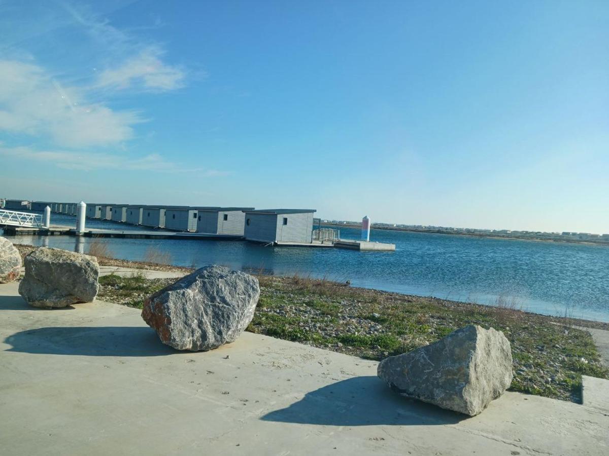 Le Clin D'oeil Sur Le Port. Apartment Gruissan